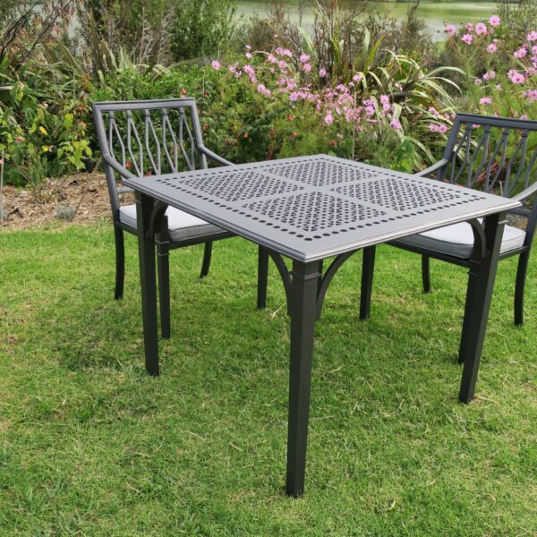 Sienna 900 table