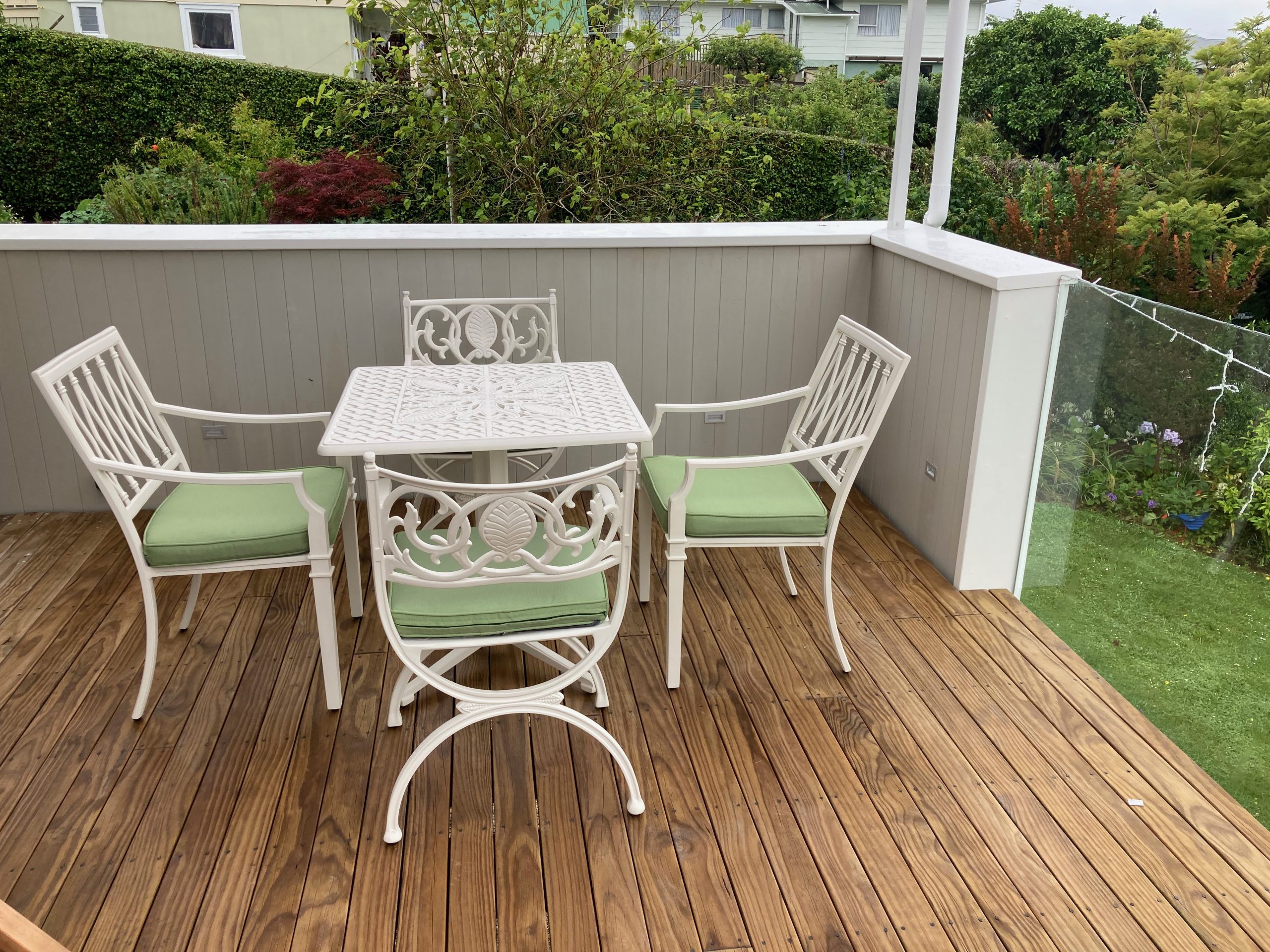 Artemis 750 pedestal table - Image 4